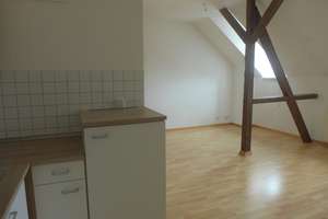 Bernsdorf * 2 Zimmer * Dachgeschoss * Einbauküche *  frei nach Vereinbarung – Vettersstraße 14, 9126 Bernsdorf, Chemnitz – Vorschaubild 4