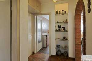 Familienfreundliches Reihenmittelhaus mit Garten und Balkon in Düsseldorf-Hassels – Düsseldorf – Vorschaubild 3