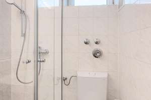 Möbliert: Schönes möbliertes Apartment in Schwabing-West – Die vollständige Adresse der Immobilie erhältst du vom Anbieter., 80799 Neuschwabing, München – Vorschaubild 7
