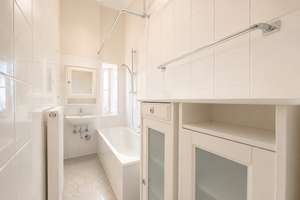Zeitlose Eleganz im Altbau –3-Zimmer-Wohnung in Sachsenhausen – Die vollständige Adresse der Immobilie erhältst du vom Anbieter., 60598 Sachsenhausen-Nord, Frankfurt am Main – Vorschaubild 4