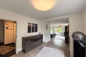 VILLA mit POOL   :::   WI - MITTEN IM MÄRCHENLAND – Die vollständige Adresse der Immobilie erhältst du vom Anbieter., 65199 Dotzheim, Wiesbaden – Vorschaubild 9