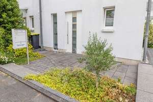 Modernes EFH (einseitig angebaut) mit gehobener Ausstattung, Nolte-EBK, FBH, Terrasse, Balkon etc. – Die vollständige Adresse der Immobilie erhältst du vom Anbieter., 53227 Limperich, Bonn – Vorschaubild 7