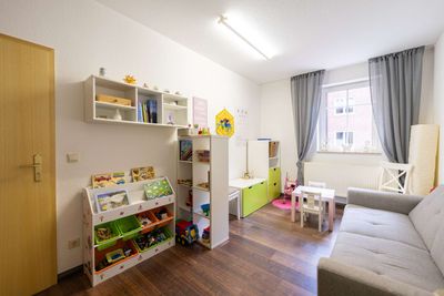 Renditestarke Einheit mit Stellplatz und großem Keller!