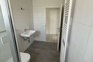 Erstbezug nach Kernsanierung: Großzügige Helle 3Zi.-Wohnung mit EBK & Balkon in Reutlingen – Die vollständige Adresse der Immobilie erhältst du vom Anbieter., 72762 Reutlingen-Mitte, Reutlingen – Vorschaubild 6