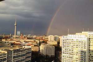 2 Zimmer Wohnung mit Panoramablick im Herzen
Berlins (provisionsfrei!)