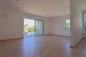 **Lichtdurchflutete 2-Zimmer-Wohnung mit Balkon** – Donaustaufer Straße 44, 93059 Reinhausen, Regensburg – Vorschaubild 3