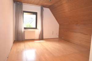 Eigentumswohnung mit dem Charakter eines Einfamilienhauses, mit großem Gartenanteil – Bottroper Str. 12, 40468 Unterrath, Düsseldorf – Vorschaubild 10