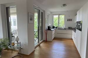 Exklusive 4-Zimmer-Wohnung mit Blick auf Kurhaus & Staatstheater – Wohnen in einer der besten Lagen – Prinzessin-Elisabeth-Straße 5, 65193 Nordost, Wiesbaden – Vorschaubild 5