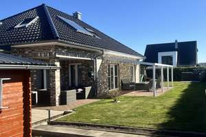 Ihr neues Familiendomizil mit viel Platz, großem Garten und begehrter Lage in Bösel. Raus aus der St – Die vollständige Adresse der Immobilie erhältst du vom Anbieter., 26219 Bösel – Vorschaubild 1