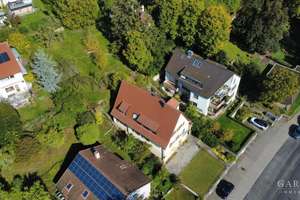 Zweifamilienhaus mit zusätzlichem Baugrundstück in Stuttgart-Rohracker! – Die vollständige Adresse der Immobilie erhältst du vom Anbieter., 70329 Rohracker, Stuttgart – Vorschaubild 1