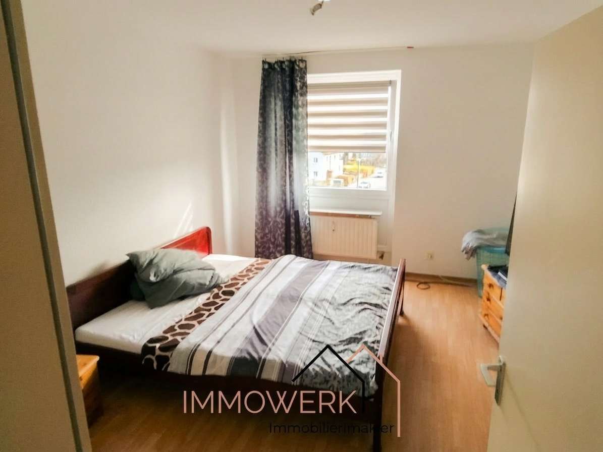 Immobilie in Stade - vermietete 3-Zimmer-Wohnung mit Loggia im 1.OG zu verkaufen - Bild 0