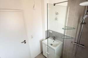 Frisch komplettsanierte 4-Zimmer-Wohnung mit Einbauküche & Balkon in Stuttgart-Bad Cannstatt – Die vollständige Adresse der Immobilie erhältst du vom Anbieter., 70372 Seelberg, Stuttgart – Vorschaubild 3