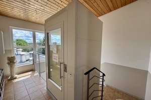 3-Zimmer-Wohnung mit Potenzial und zwei Balkonen in attraktiver Wohnlage – Die vollständige Adresse der Immobilie erhältst du vom Anbieter., 85567 Grafing bei München – Vorschaubild 3