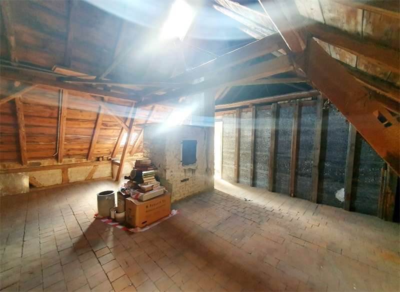 Immobilie in Hünstetten - *Nur 14 Minuten bis Idstein, Super für die Großfamilie und Autofreunde, viele Garagen+ großer Garten - Bild 0