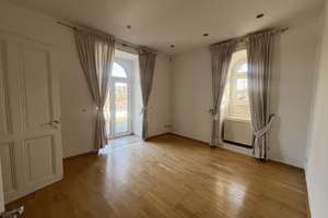 Luxury 3- to 4-bedroom penthouse apartment in a historic villa without an elevator – Die vollständige Adresse der Immobilie erhältst du vom Anbieter., 65193 Nordost, Wiesbaden – Vorschaubild 17