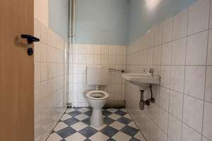 Attraktive 3,5 Zimmer-Wohnung mit Loggia in Westhagen mit viel Potenzial in guter Lage – Jenaer Str. 23, 38444 Westhagen, Wolfsburg – Vorschaubild 9