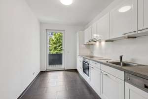 Großzügige 4-Zimmer-Wohnung mit 2 Balkonen – Die vollständige Adresse der Immobilie erhältst du vom Anbieter., 40547 Oberkassel, Düsseldorf – Vorschaubild 7