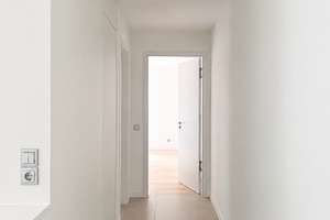 Wohnen mit Charakter: Stilvoll saniertes Erdgeschoss-Apartment – Eichendorffstraße 20a, 39114 Herrenkrug, Magdeburg – Vorschaubild 4