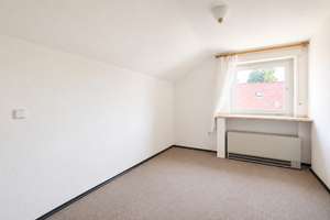 Ruhig gelegenes Einfamilienhaus mit Garten und viel Platz zum Ankommen in Krefeld-Traar! – Die vollständige Adresse der Immobilie erhältst du vom Anbieter., 47802 Traar, Krefeld – Vorschaubild 28