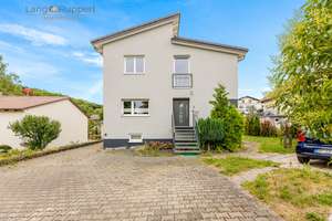 Familientraum mit großzügigem Grundriss und modernem Wohnkomfort – Die vollständige Adresse der Immobilie erhältst du vom Anbieter., 64658 Fürth – Vorschaubild 2