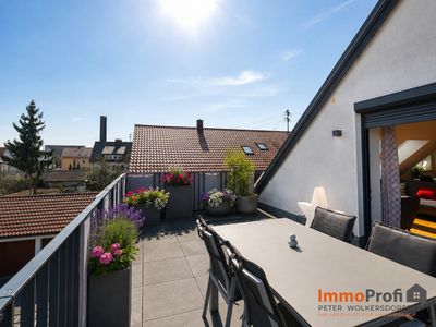 Exklusive Penthouse-Wohnung mit Dachterrasse, Balkon und Garage in toller Lage. Sofort frei!