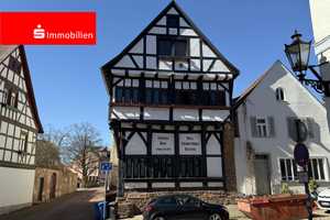 Ein mittelalterliches Fachwerkjuwel im Herzen der Barbarossastadt – Main-Kinzig-Kreis – Vorschaubild 1