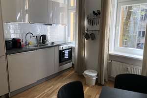 Bezugsfreie Altbauwohnung mit Charme im beliebten Stephankiez – 3 Zimmer – Stephanstrasse 52, 10559 Moabit, Berlin – Vorschaubild 1