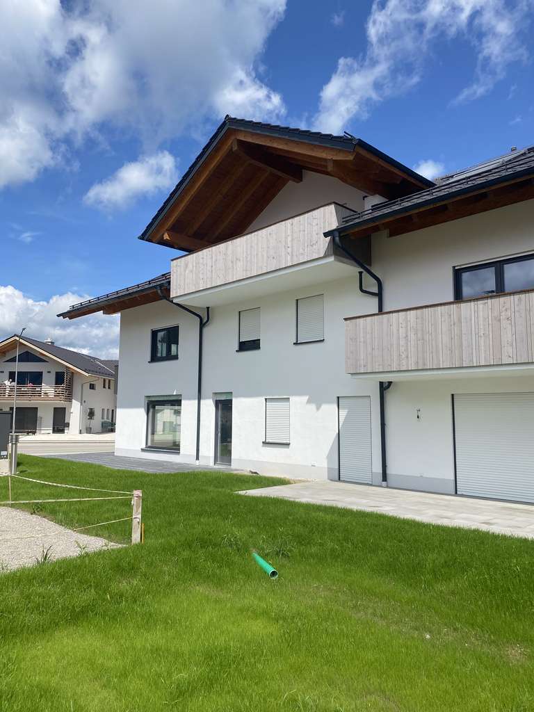 Immobilie in Übersee - 3-Zimmer-Neubauwohnung - Bergpanorama -   OG mit Balkon - - Bild 0