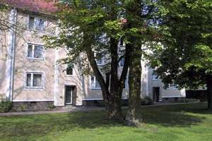 Renovierte 3-Zimmer-Erdgeschosswohnung mit Balkon und Tageslichtbad – Franz-Wieber-Str. 4, 49084 Schinkel, Osnabrück – Vorschaubild 1