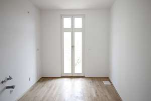 Familienfreundliche 4-Zimmer in Schönefeld * Terrasse / Garten * Fußbodenheizung * 10/26 * – 4347 Schönefeld-Abtnaundorf, Leipzig – Vorschaubild 4