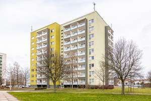 Für Senioren: 1-Raum-Wohnung mit Loggia und Bad mit Dusche