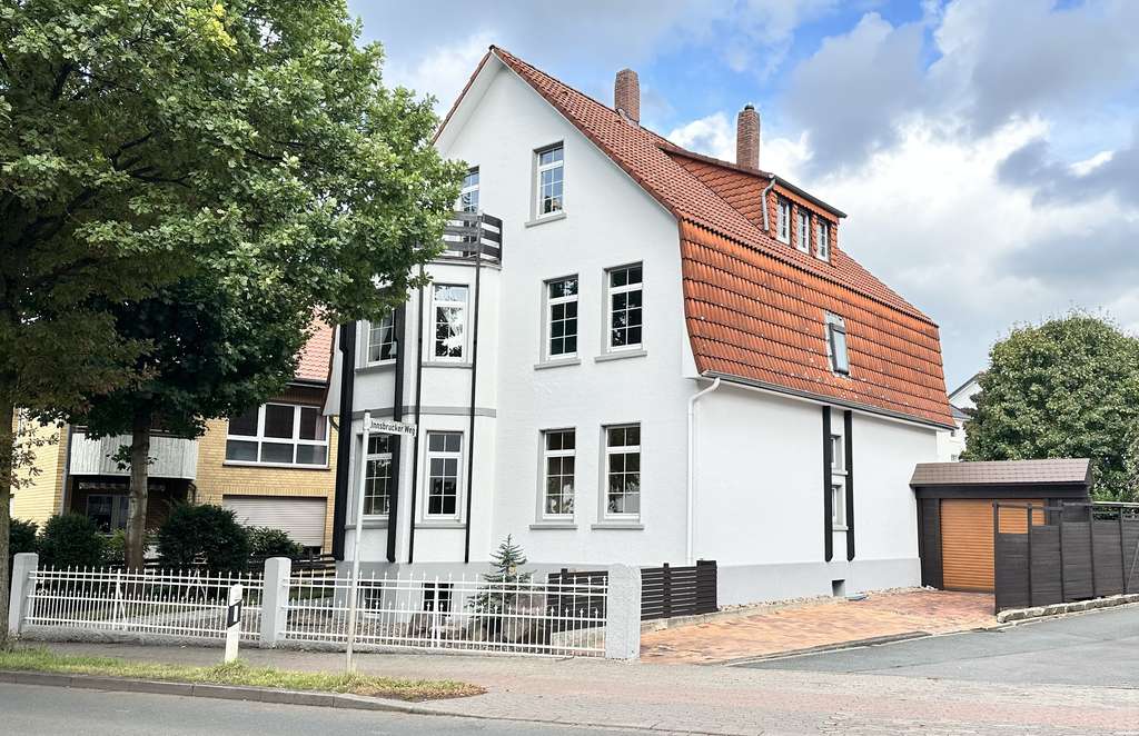 Frei gelieferte Villa für die große Familie oder Freiberufler  sowie 3 Garagen