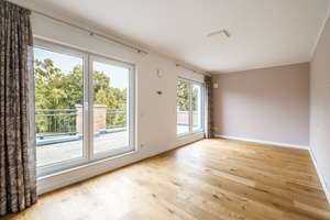 Hochwertige Rotklinkervilla Bj. 2017 (KfW 55) auf sonnigem Grundstück. – Die vollständige Adresse der Immobilie erhältst du vom Anbieter., 22359 Volksdorf, Hamburg – Vorschaubild 16