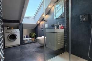 Moderne drei Zimmer Dachgeschosswohnung – Die vollständige Adresse der Immobilie erhältst du vom Anbieter., 85055 Oberhaunstadt, Ingolstadt – Vorschaubild 10