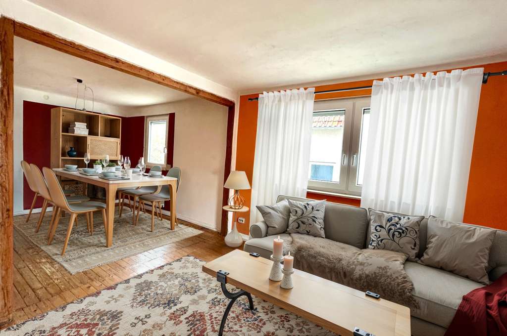 Immobilie in Leingarten - *** Leingarten: Heimeliges, solides Haus + Scheune mit viel Potential in Schluchtern *** - Bild 0