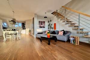 Ohne Makler: Dachgeschoss Maisonette mit traumhaftem Ausblick. Zur Selbstnutzung oder Kapitalanlage!