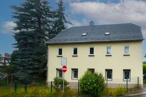 Charmantes Einfamilienhaus mit Nebengebäude und Potenzial in Oberlungwitz – Die vollständige Adresse der Immobilie erhältst du vom Anbieter., 9353 Oberlungwitz – Vorschaubild 1