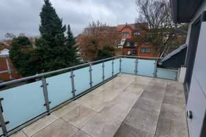 Modernes Wohnen auf zwei Ebenen – klimatisierte 4-Zimmer-Maisonettewohnung mit EBK und Südbalkon – Meinstraße 4a, 38448 Vorsfelde, Wolfsburg – Vorschaubild 13