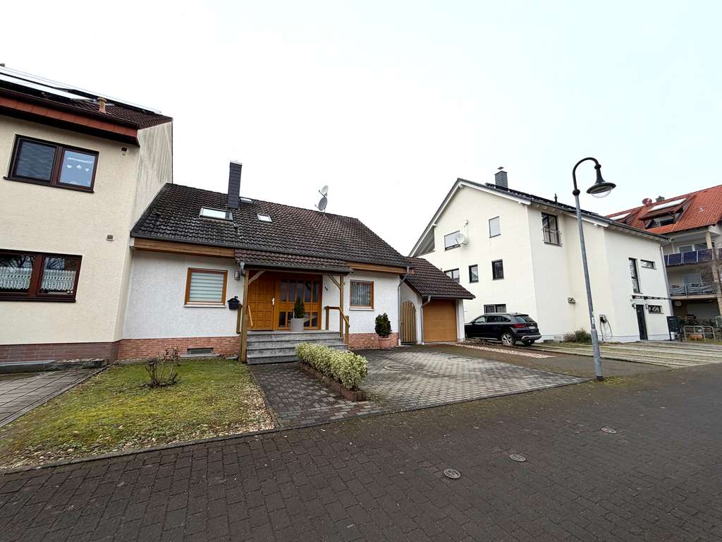 Immobilie in Zwingenberg - Gesuchte Lage in Zwingenberg – gepflegtes Einfamilienhaus mit Garage - Bild 2