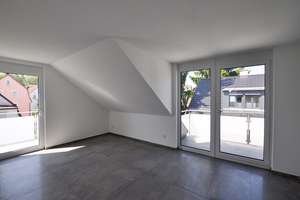 Neuwertige 3-Zimmer-Dachgeschosswohnung mit Balkon und Einbauküche in Stuttgart – Wolle-Kriwanek-Straße 8b, 70439 Stammheim-Süd, Stuttgart – Vorschaubild 9