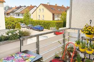 S-SILLENBUCH: Tolle 3-Zi.-Wohnung mit Balkon * 75 qm * Garage * ruhige Wohnlage * vermietet * – Die vollständige Adresse der Immobilie erhältst du vom Anbieter., 70619 Sillenbuch (Ortsteil), Stuttgart – Vorschaubild 3