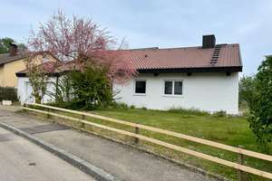 Zuhause mit viel Platz für die ganze Familie in Adelmannsfelden – Die vollständige Adresse der Immobilie erhältst du vom Anbieter., 73486 Adelmannsfelden – Vorschaubild 2