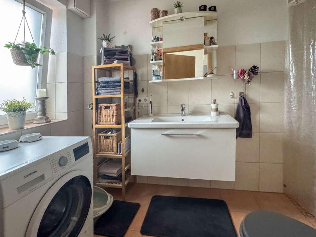 Immobilie in Oldersbek - Perfekt für Familien, nahe Husum, unbefristet vermietet: moderne 4-Zi.-Eigentumswohnung in Rantrum. - Bild 3