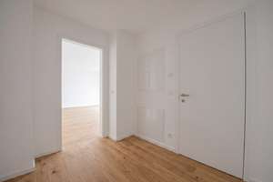 West-Balkon, Landhausdiele, Tageslicht-Badezimmer: Ein Zuhause für alle Sinne, Erstbezug Sept. 2026 – Marbachstraße 12b, 81369 Mittersendling, München – Vorschaubild 4