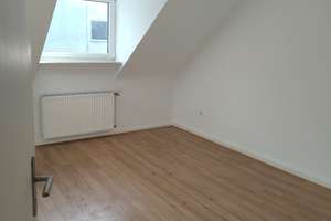 4-Zimmer Dachgeschosswohnung in Essen-Holsterhausen