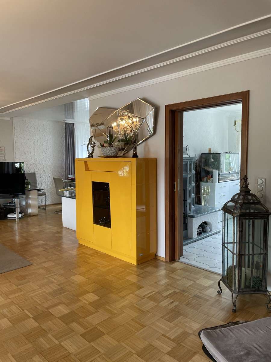 Immobilie in Florstadt - Einfamilienhaus im Bungalowstil mit großem Garten und Terrasse - Bild 0