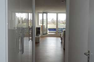 Traumhaft schöne, moderne Terrassenwohnung im Olympischen Dorf mit Blick auf den Fernsehturm – Connollystraße 4, 80809 Am Riesenfeld, München – Vorschaubild 4