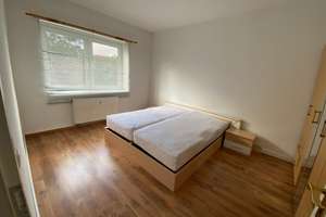 Wohnung im Herzen von Erfurter Altstadt - nicht als WG nutzbar/ ab 01.07.2026 – Stauffenbergallee 30, 99085 Krämpfervorstadt, Erfurt – Vorschaubild 1
