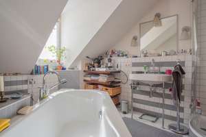 Sehr komfortable City-Wohnung in gesuchter Lage mit Balkon, Loggia, EBK & optionalem TG-Stellplatz.  – 61348 Bad Homburg vor der Höhe – Vorschaubild 13