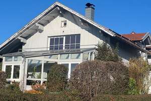 Ein wunderschönes Haus in ruhiger Lage von Regen – Die vollständige Adresse der Immobilie erhältst du vom Anbieter., 94209 Regen – Vorschaubild 2